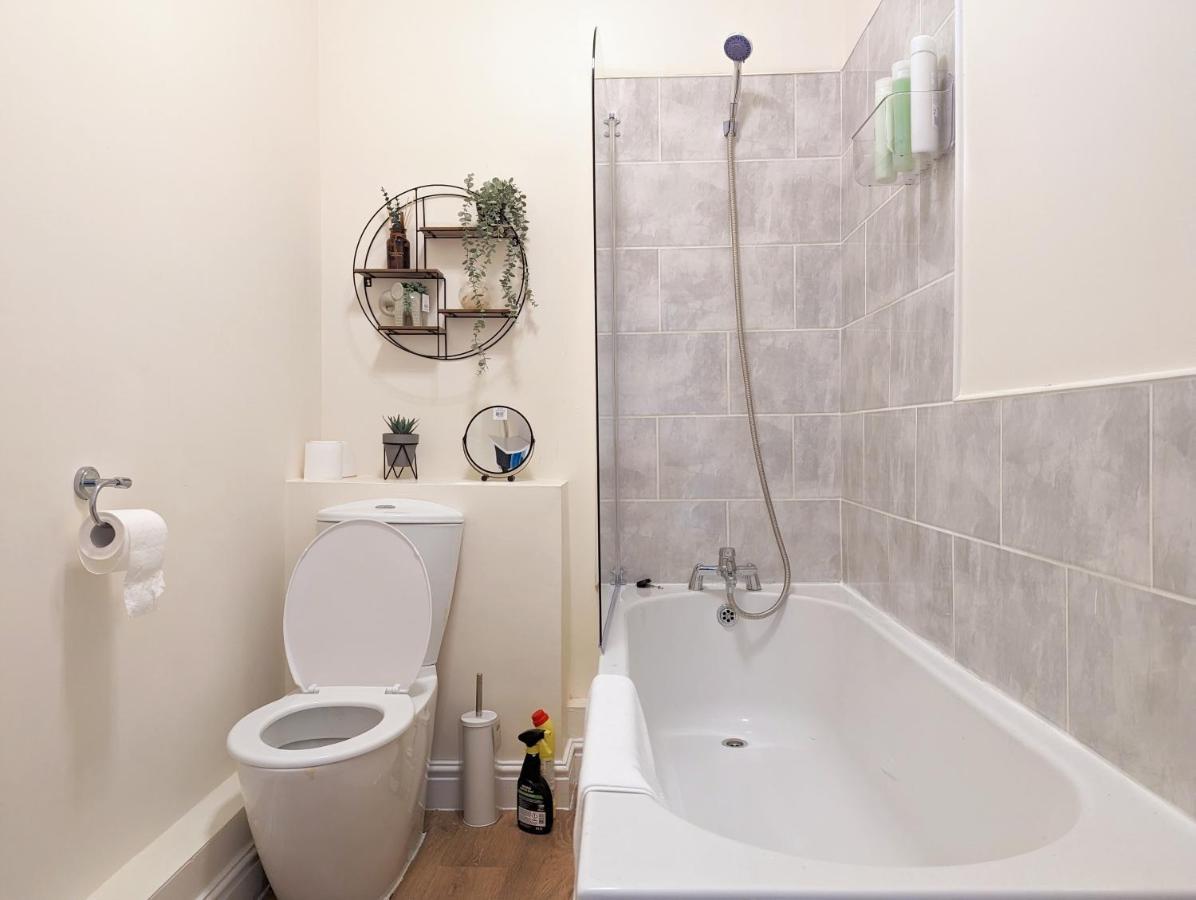 Lovely Studio In Anfield Near Centre Free Parking Liverpool Exterior photo